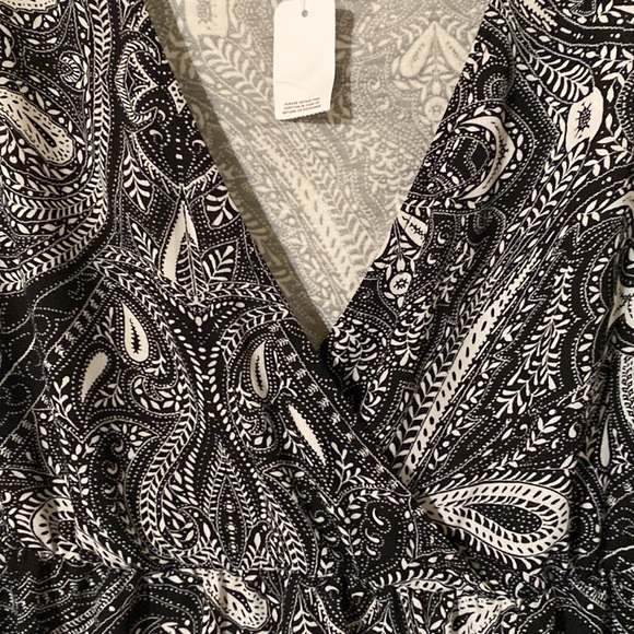 Shell top - Picture 2 of 2